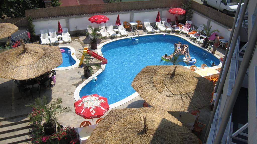 Alpina Hotel Lozenec Kültér fotó