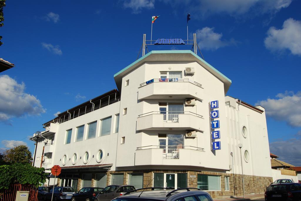 Alpina Hotel Lozenec Kültér fotó
