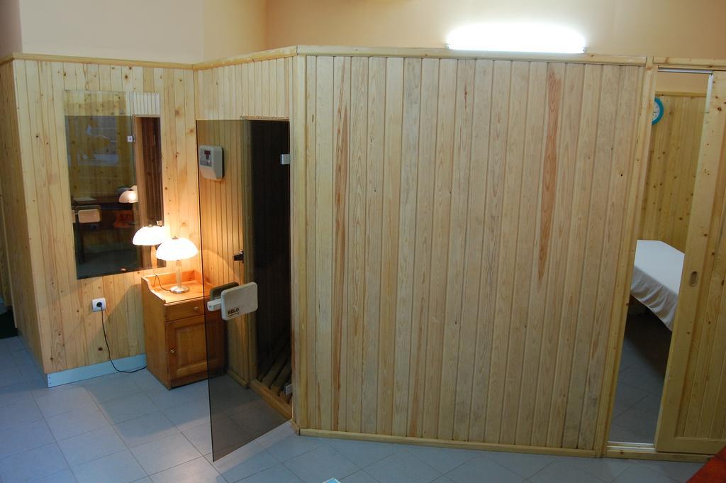 Alpina Hotel Lozenec Kültér fotó