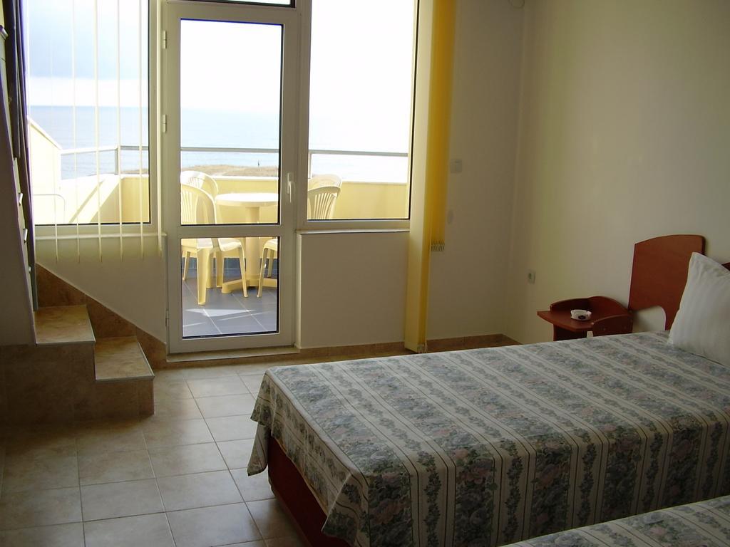 Alpina Hotel Lozenec Kültér fotó