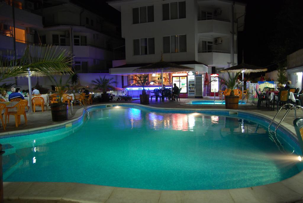 Alpina Hotel Lozenec Kültér fotó